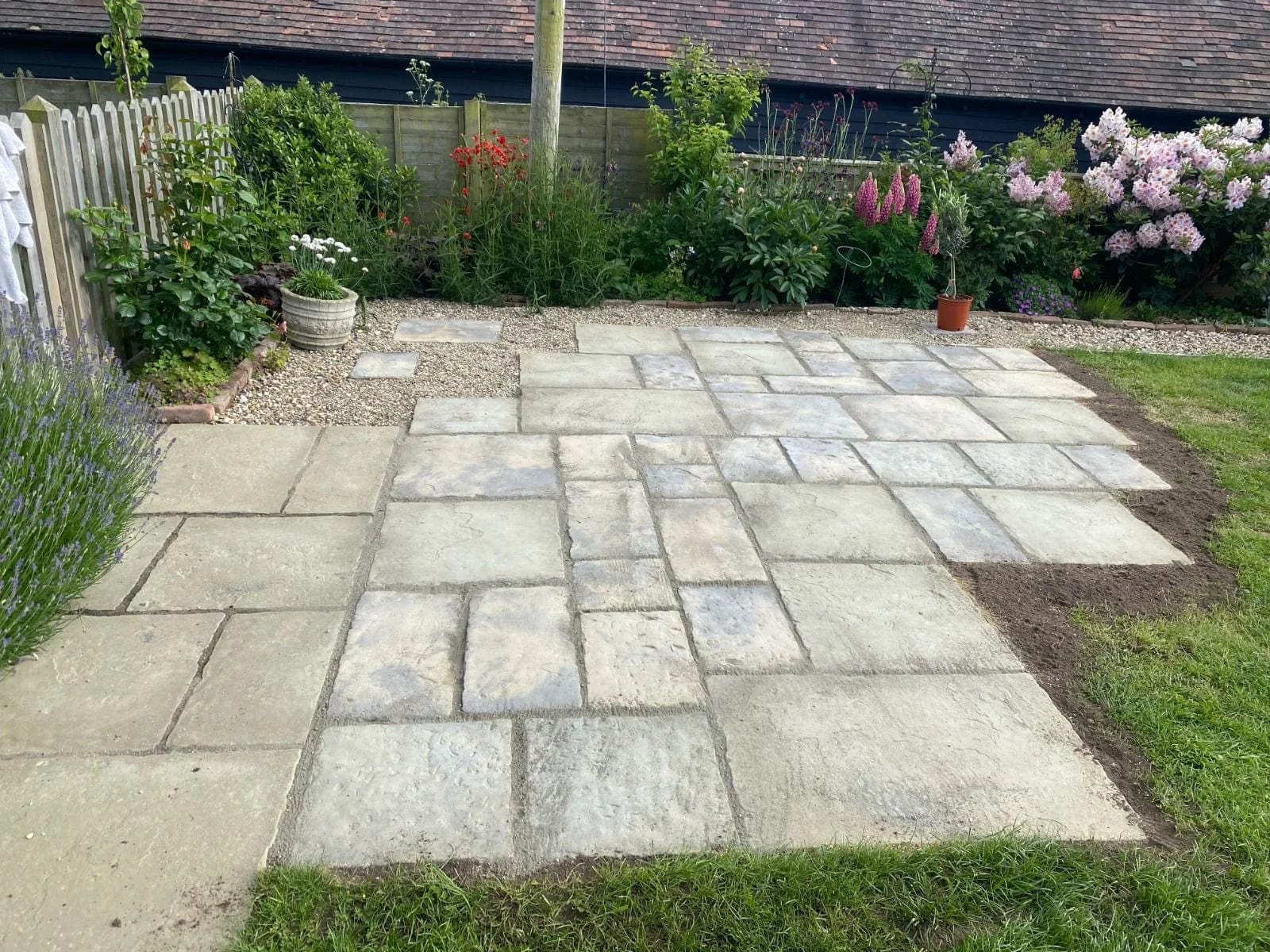 Bradstone Old Town Eco Paving in Old Quarried - Image 2