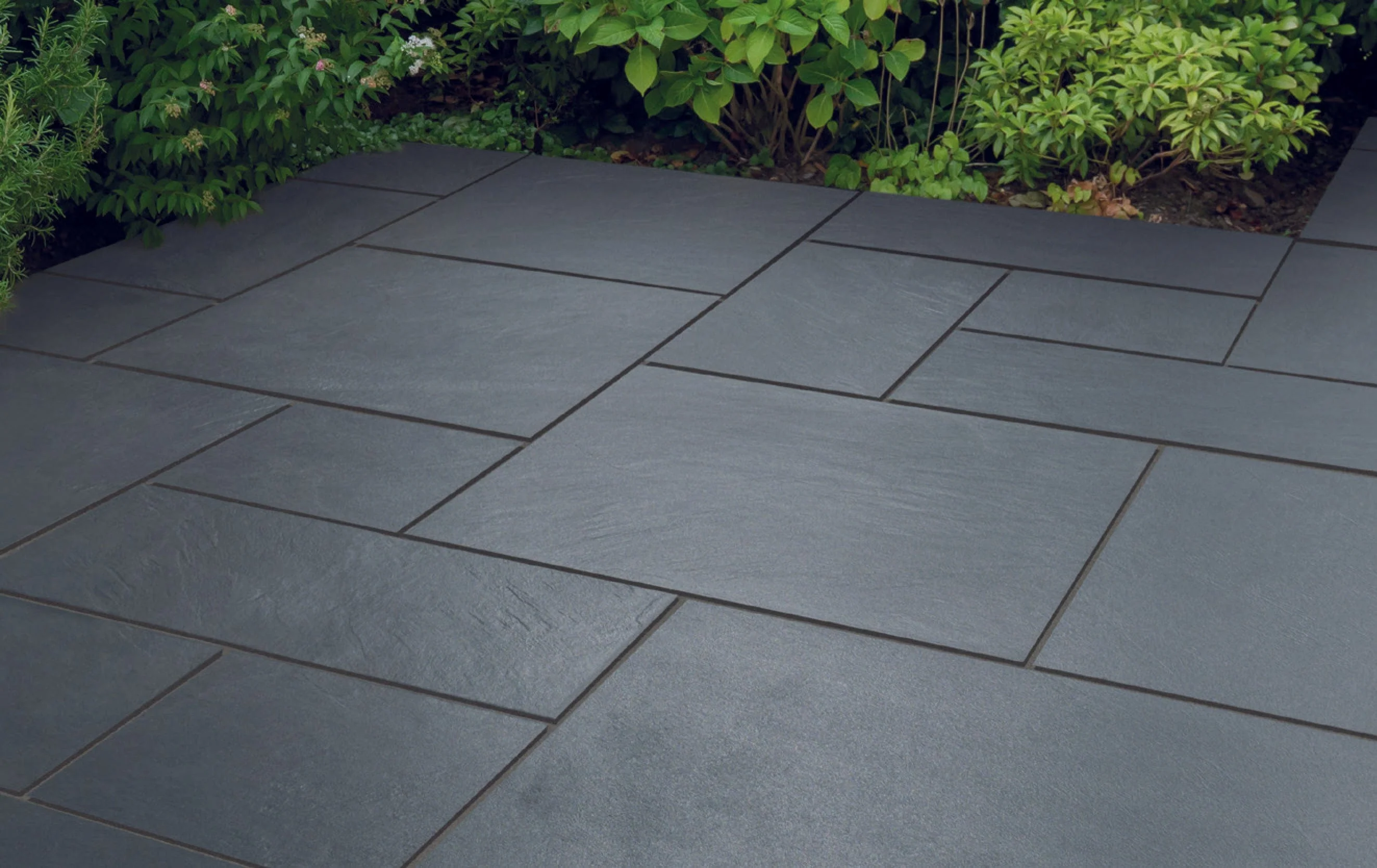 New Bradstone Rock Porcelain Paving slabs Blue Black