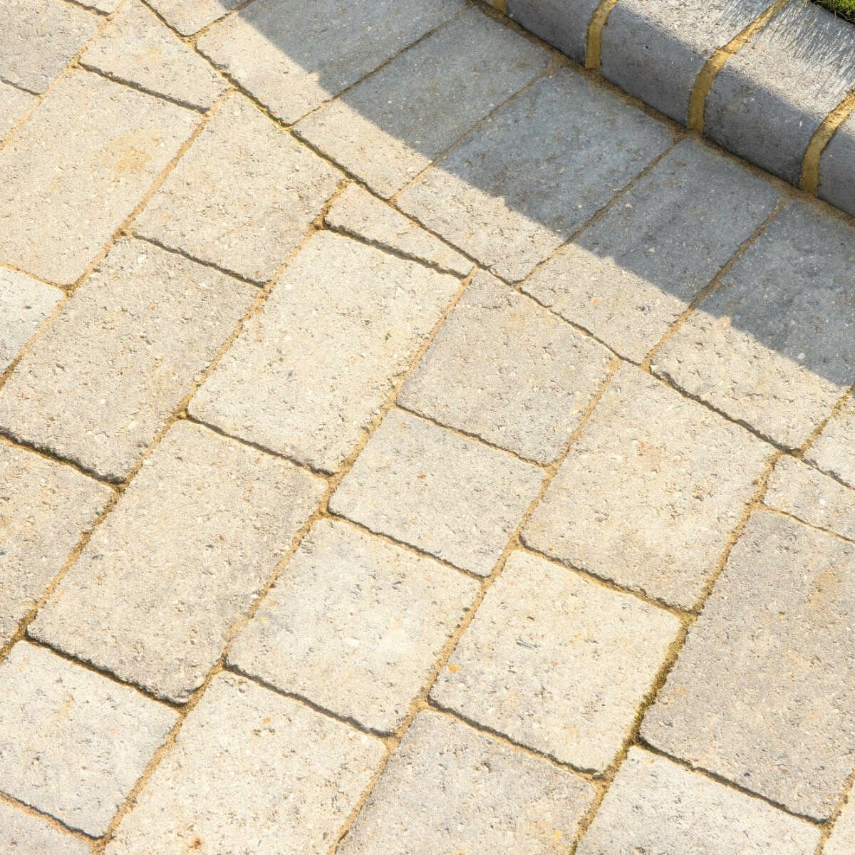 Brett Alpha Antique / Trio Block Paving - Silver Haze - Image 6