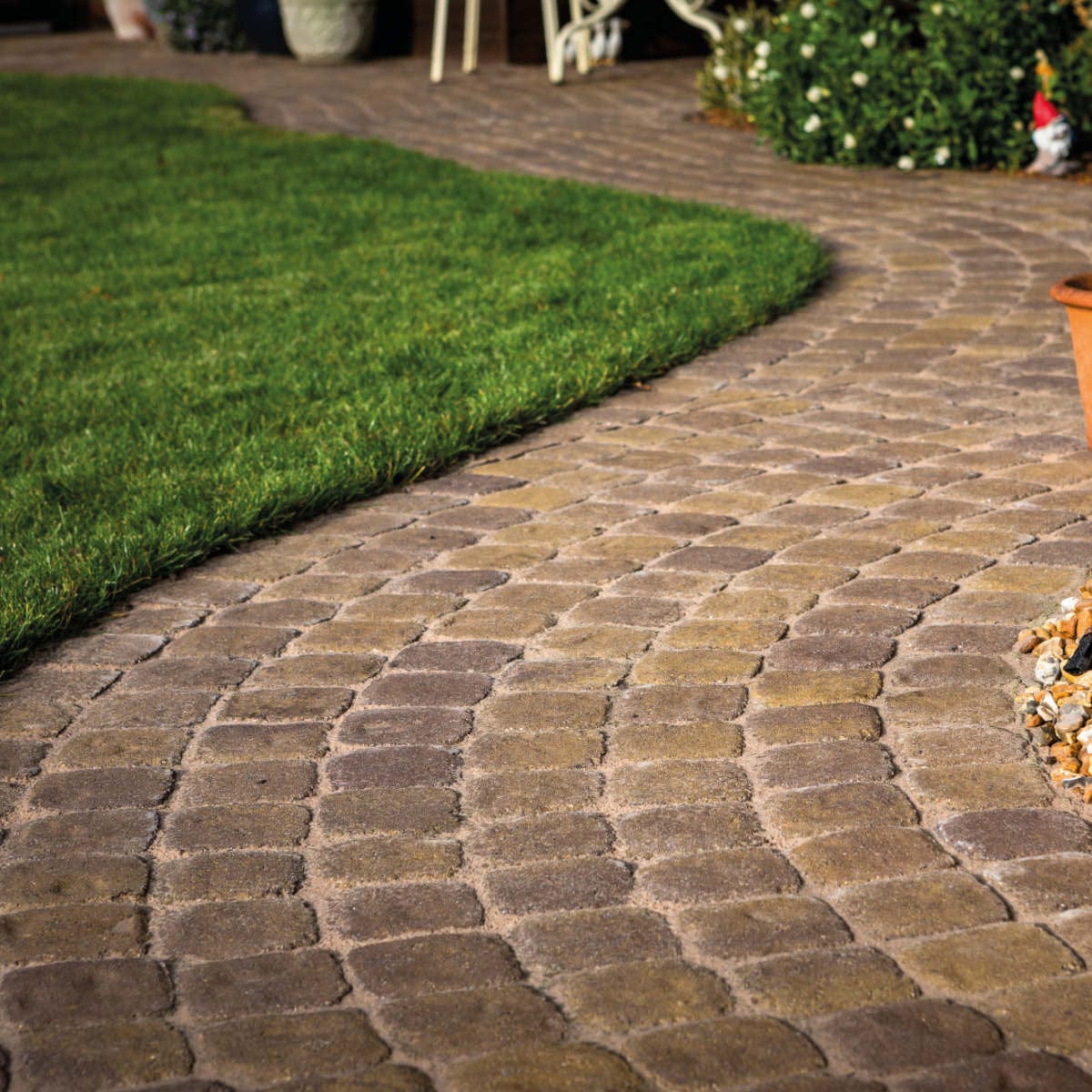 Brett Aura Block Paving Pack - Image 2