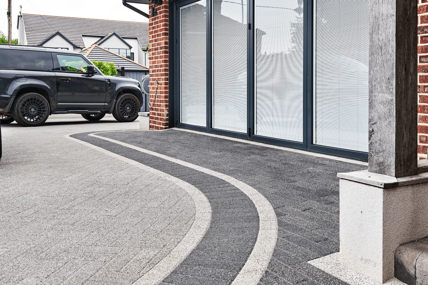 Brett Invicta Granite Driveway Paving - Image 3