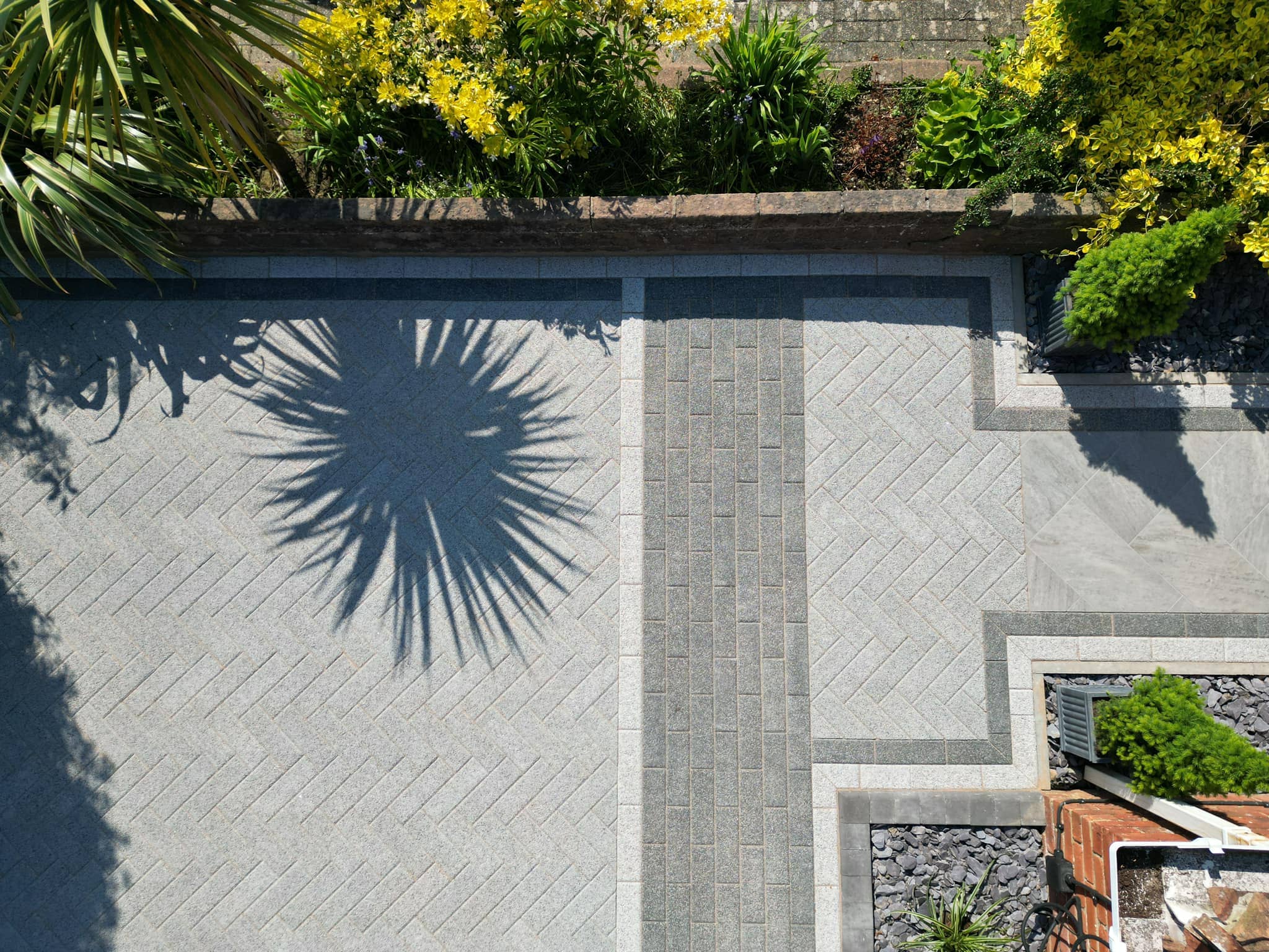Brett Invicta Granite Driveway Paving - Image 4