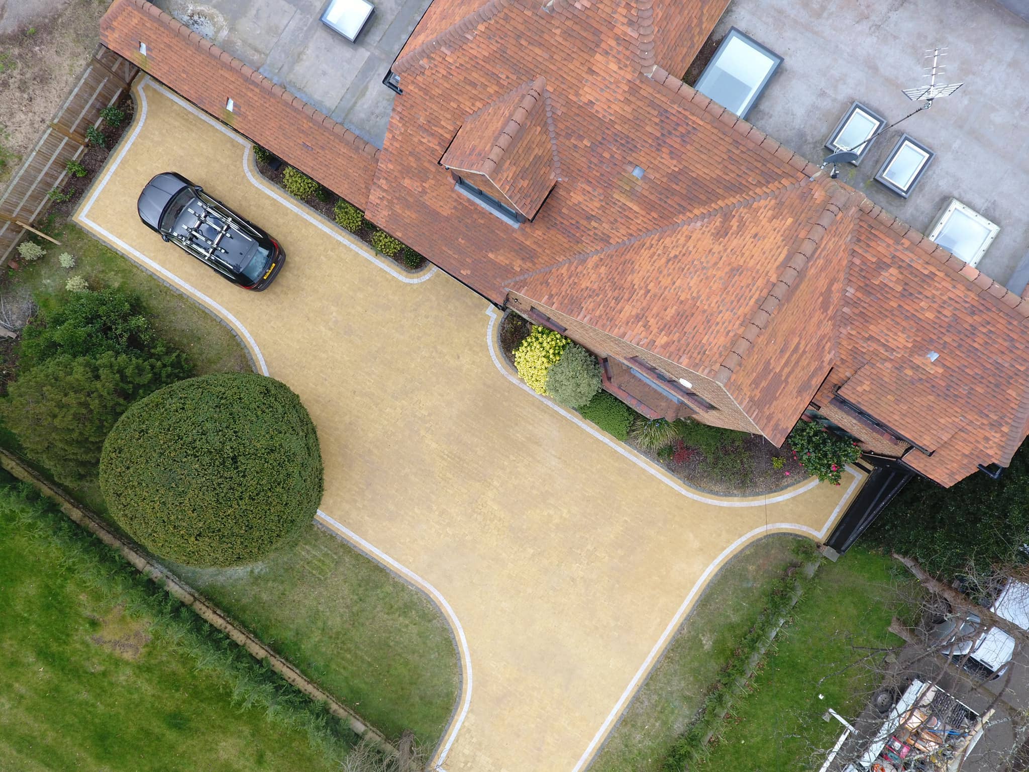 Brett Invicta Granite Driveway Paving - Image 8