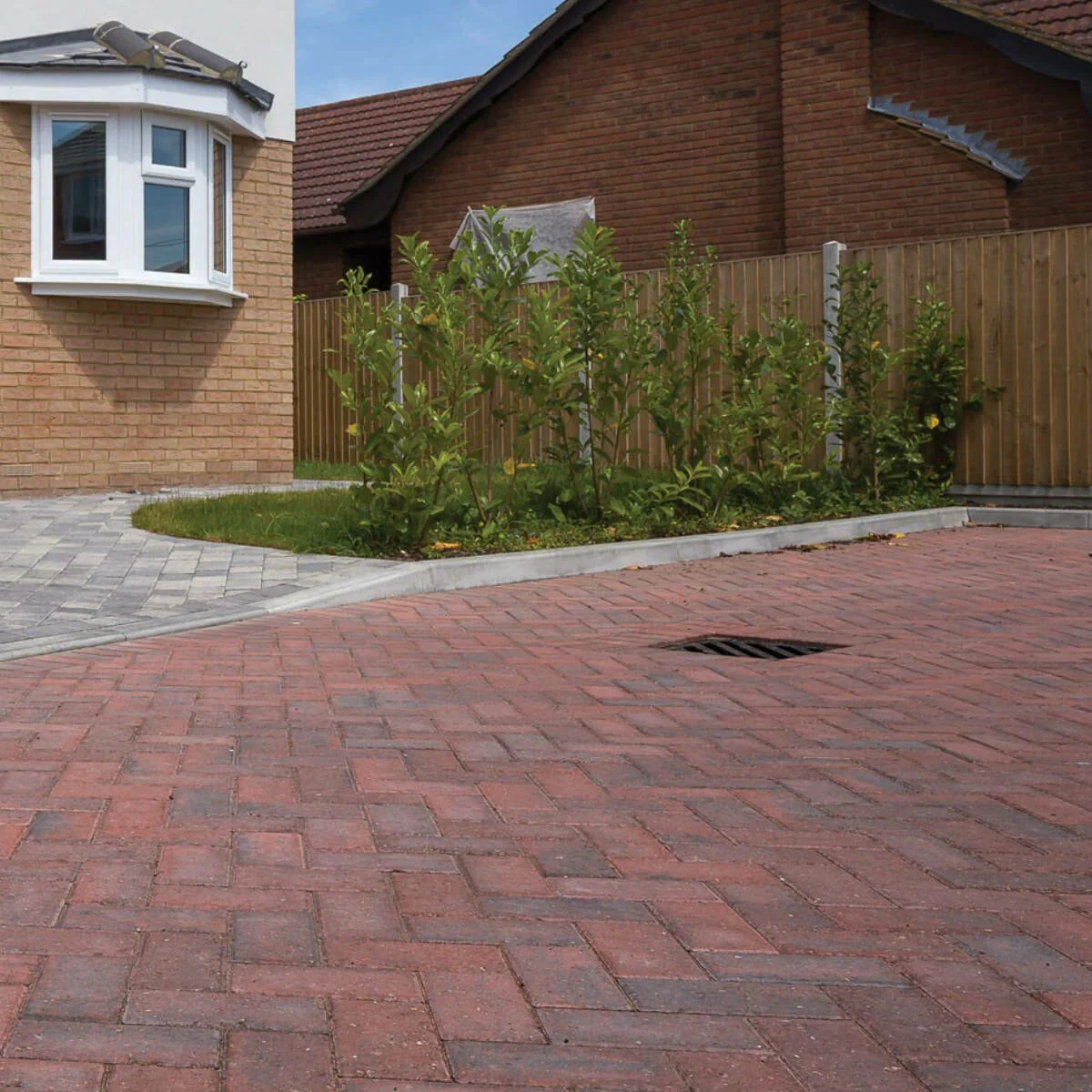 Brett Omega Block Paving, 200 x 100 - Brindle - Image 2