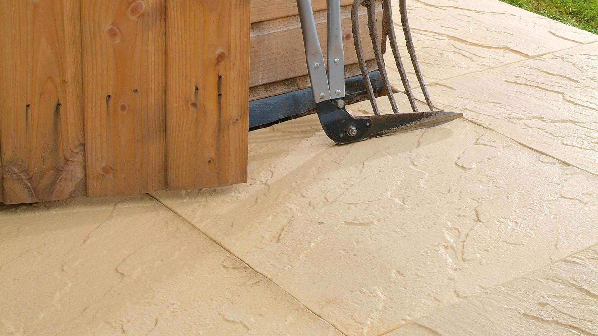 Brett Paving Concrete Stamford Riven Buff Paving slabs