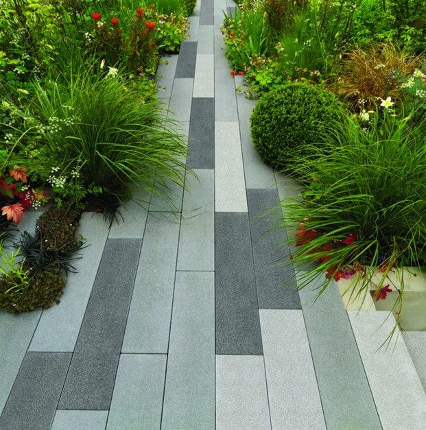 Bradstone Stonemaster Paving in Mid Grey
