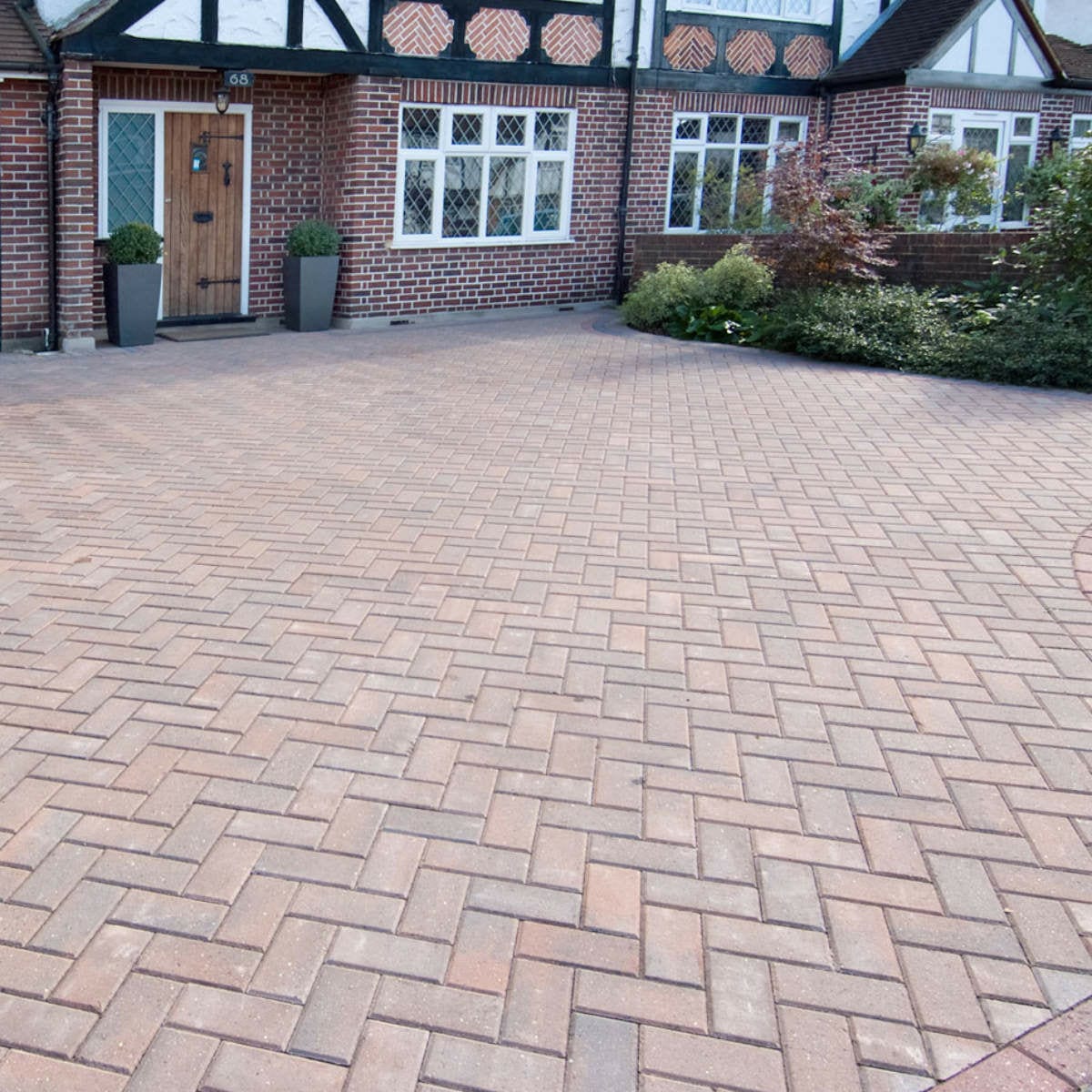 Brett Omega Block Paving, 200 x 100 - Burnt Oak - Image 3