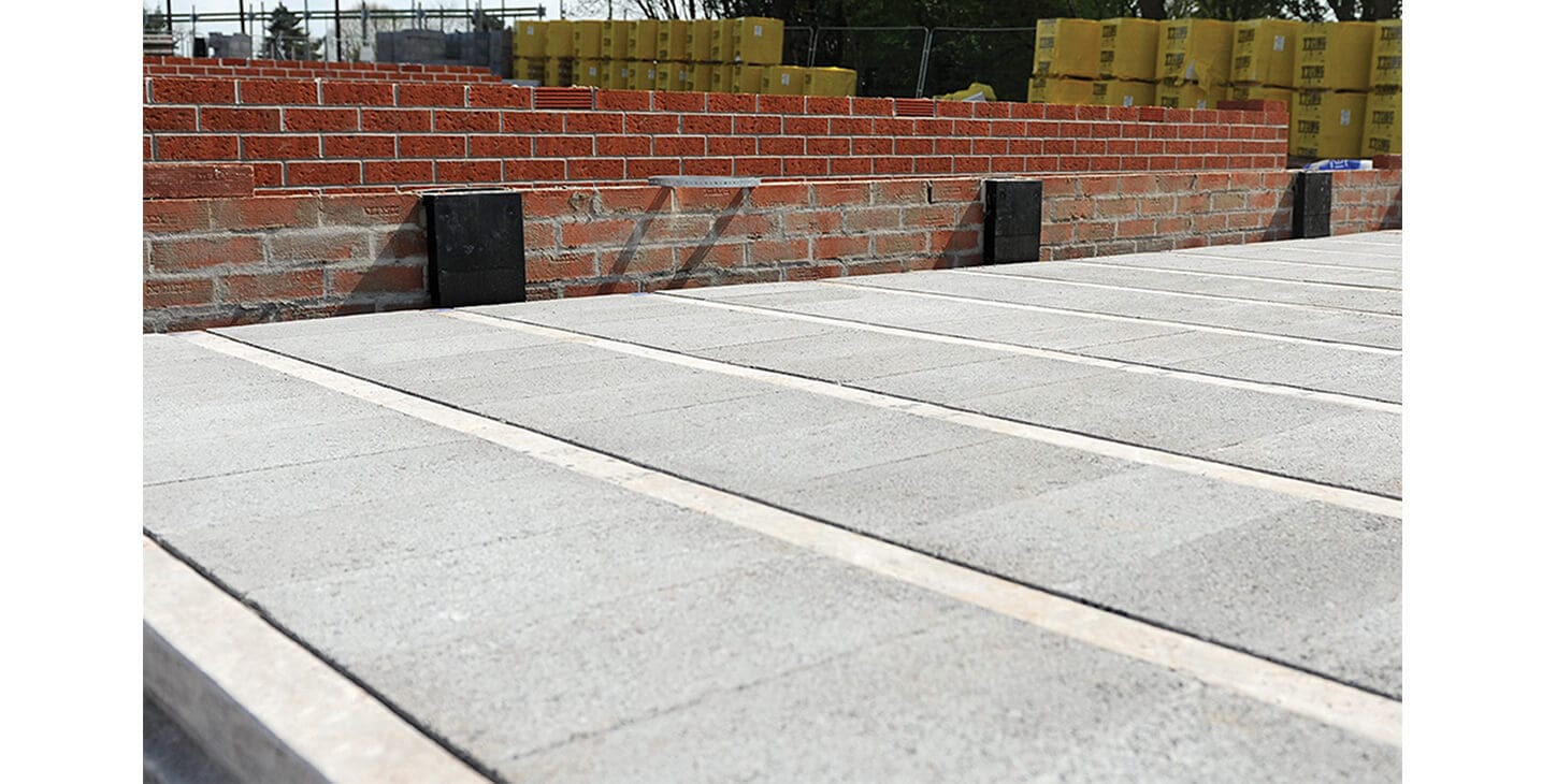 F P McCann Concrete Slip Brick (for 150mm Floor Beam) 380 x 100 x 40mm - Image 2