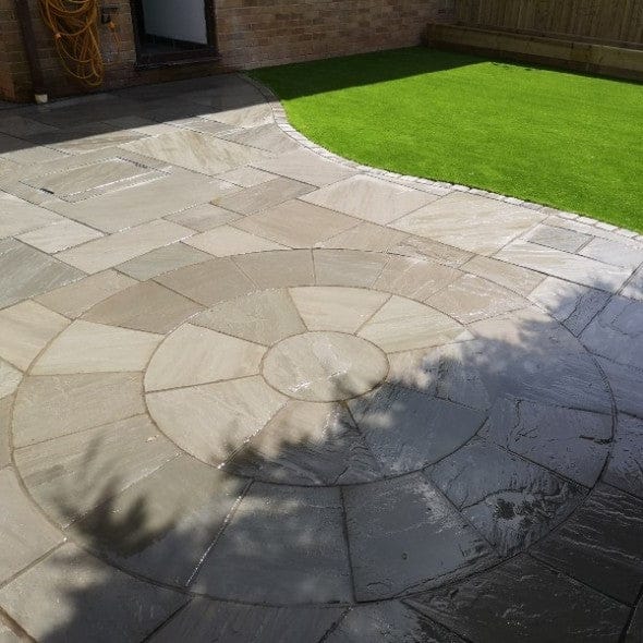 Natural Sandstone Circle 2.4m With Squaring Off Kit Included - 22mm - Riven - Image 3